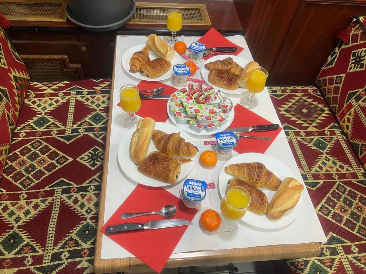 ריימס Hotel Le Bon Moine מראה חיצוני תמונה